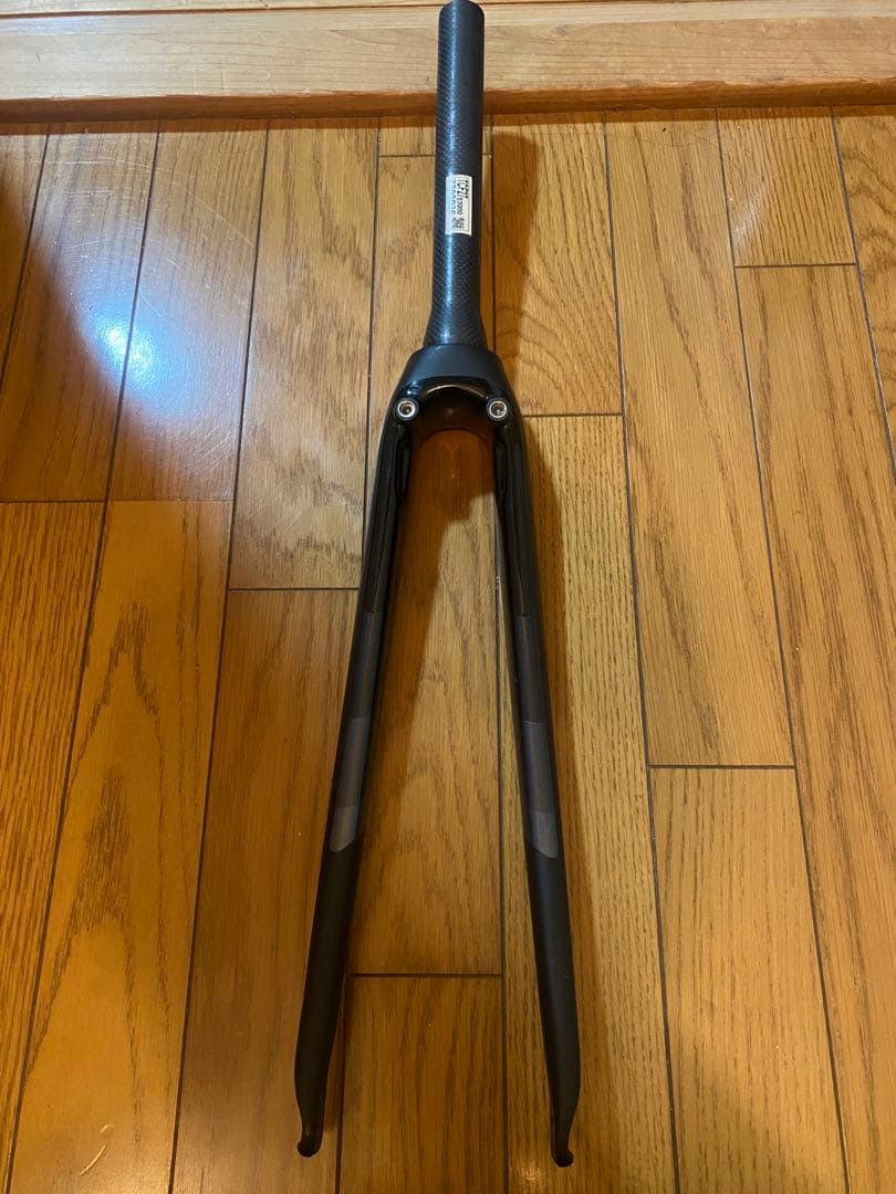 ロードバイク カーボンフォーク