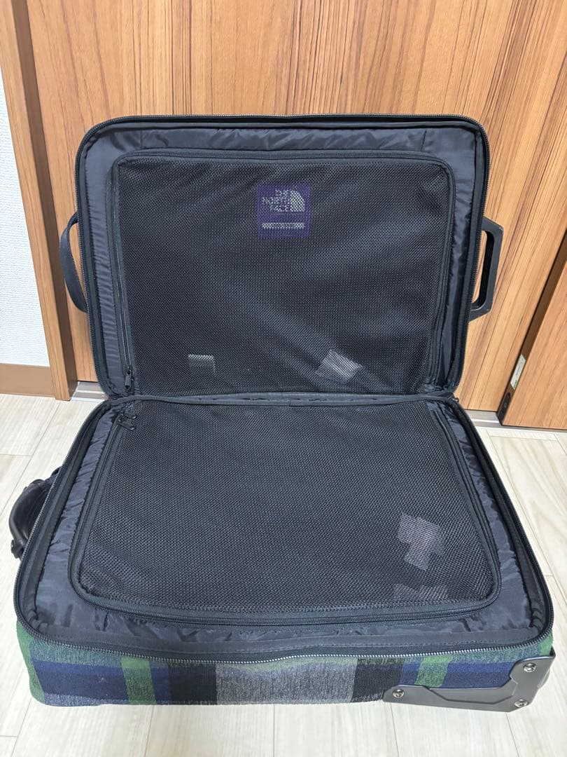 ノースフェイス　キャリーケース