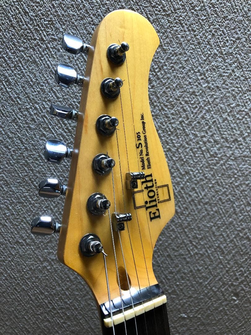 Elioth S305　ストラトキャスタータイプ