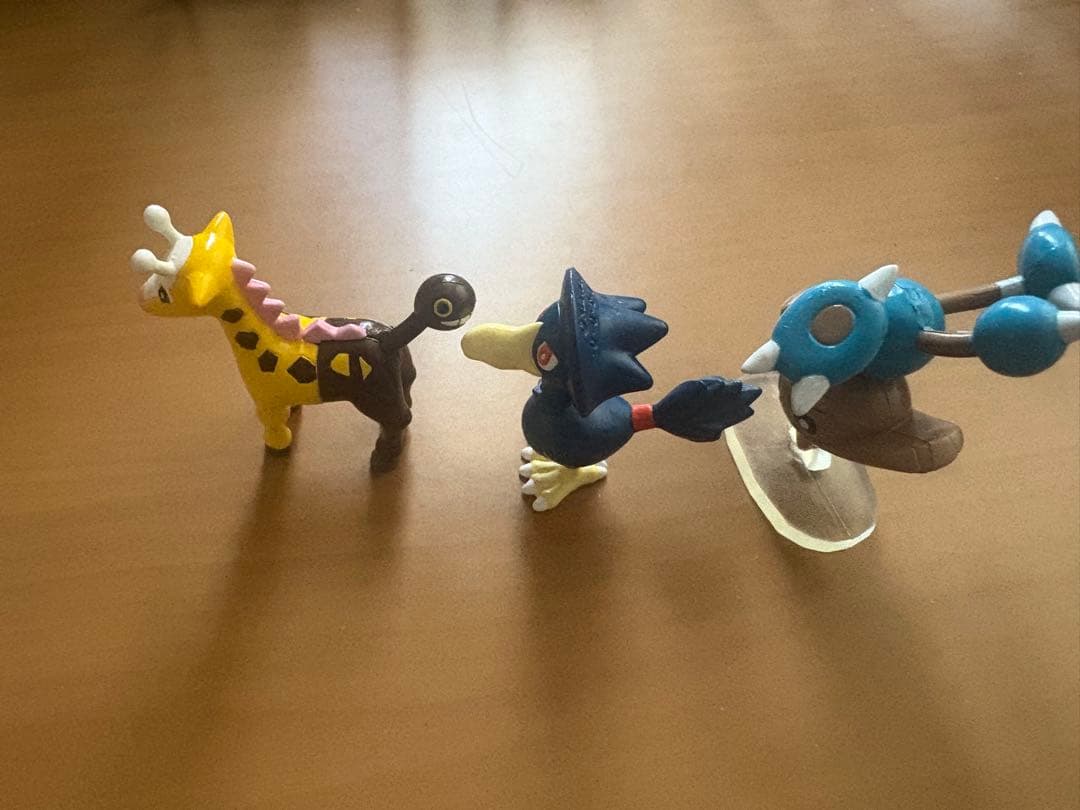 ポケモン　モンコレ　初期　キリンリキ　ヤミカラス　カポエラー