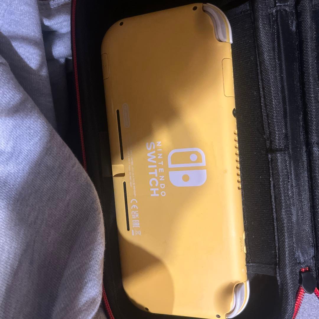 Nintendo Switch Lite イエロー 本体＋充電器＋ケース