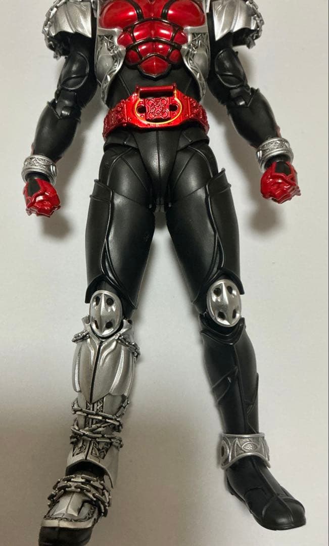 【中古】S.H.Figuarts 真骨彫製法 仮面ライダーキバ キバフォーム