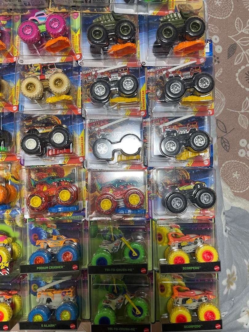 ホットウィール　モンスタートラック　未開封品　46台　まとめ売り　バラ売り可