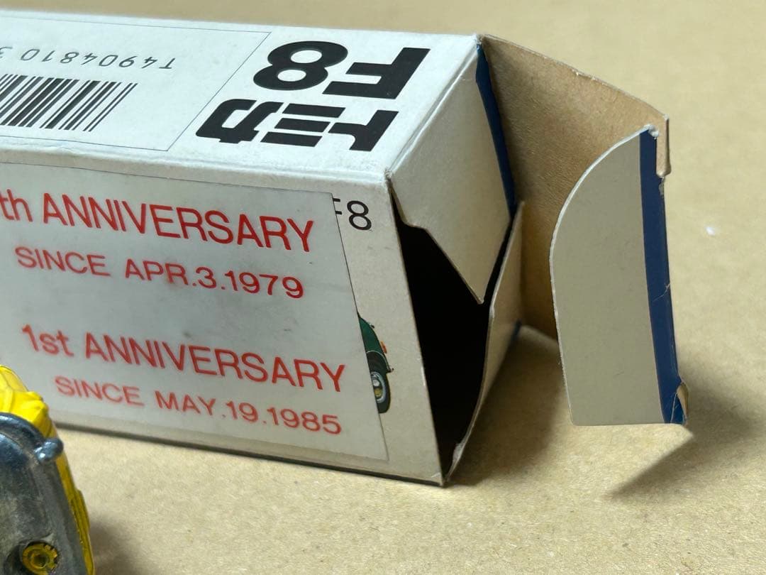 トミカ ミニクーパー アイアイアド 黄色 黒シート