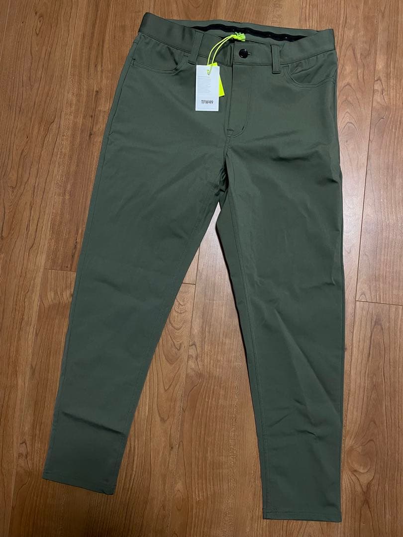 新品未使用タグ付き　TFW49 アンクルスリムパンツ　カーキ　M ゴルフ