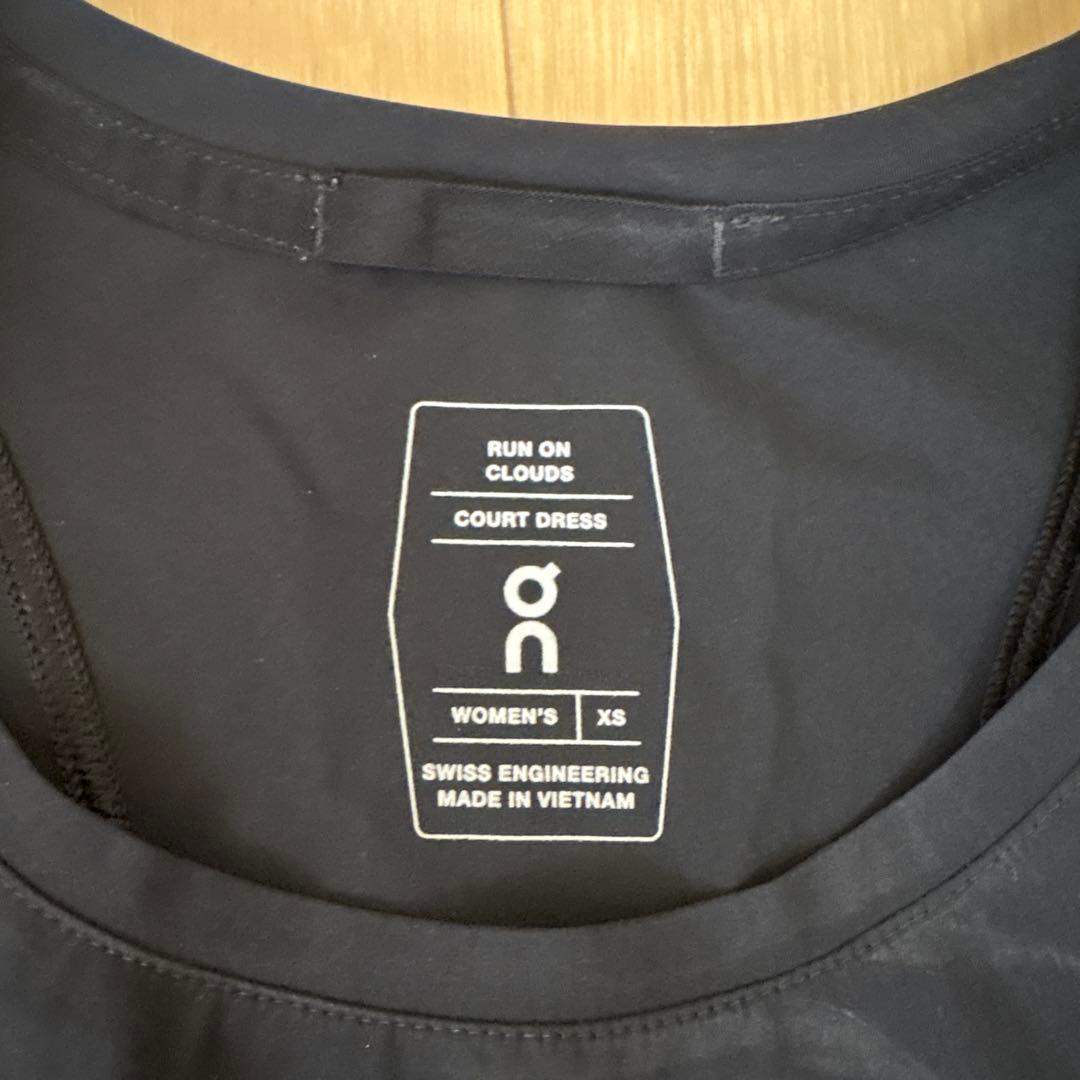 【美品】On テニスワンピース　XS ブラック