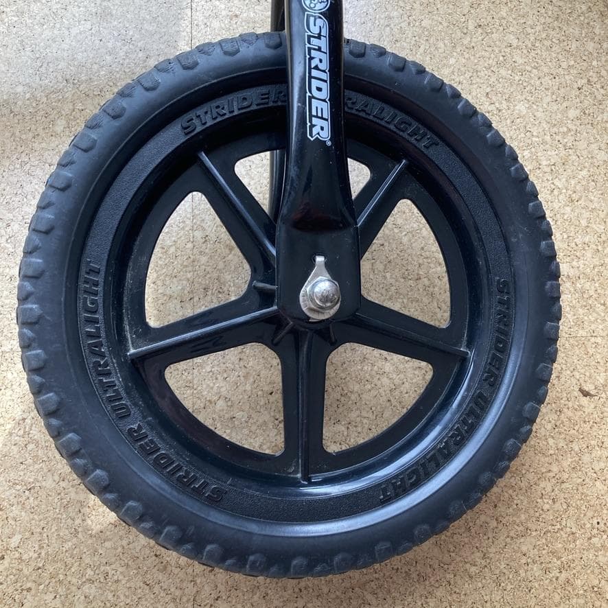 STRIDER sport スポーツ 12インチ 黄色 ストライダー