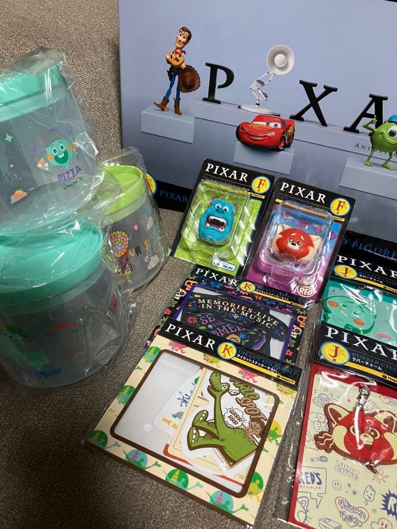 ピクサー　一番くじ　ハッピーくじ　A D F K J H last賞