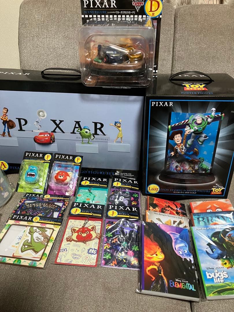 ピクサー　一番くじ　ハッピーくじ　A D F K J H last賞