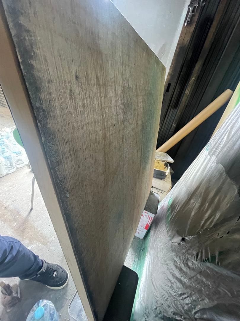 木製シャッター風アンティーク雑貨　モルタル造形ルーバー