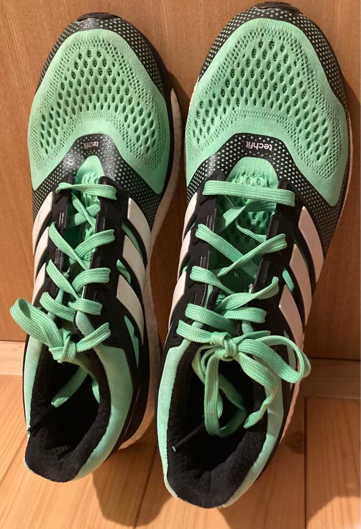 adidasランニングシューズ（boost）