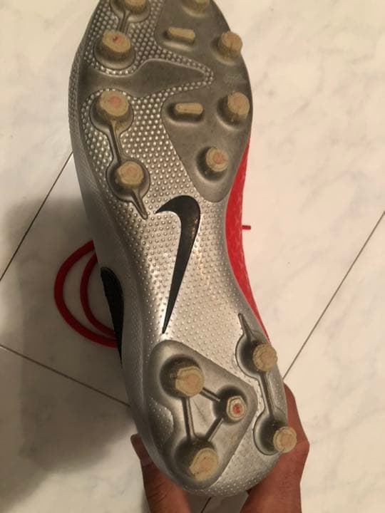 サッカー スパイク  ファントムビジョン