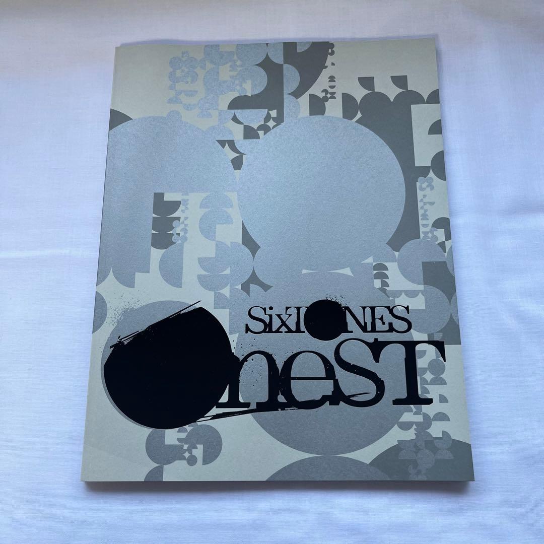 SixTONESグッズ