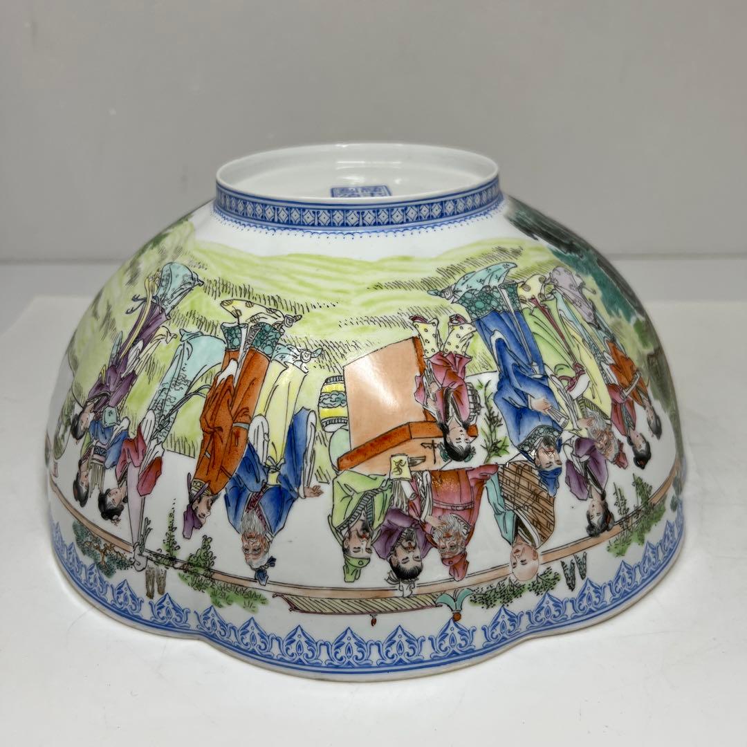 中国清時代　乾隆年製　白磁胎人物画　大鉢　27.2㎝　東さ7-0525④