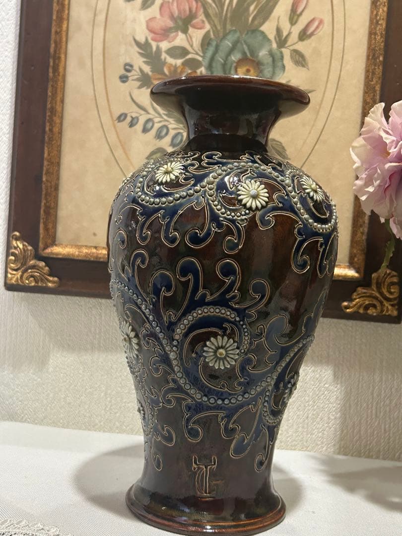 ロイヤルドルトン 花瓶　壺