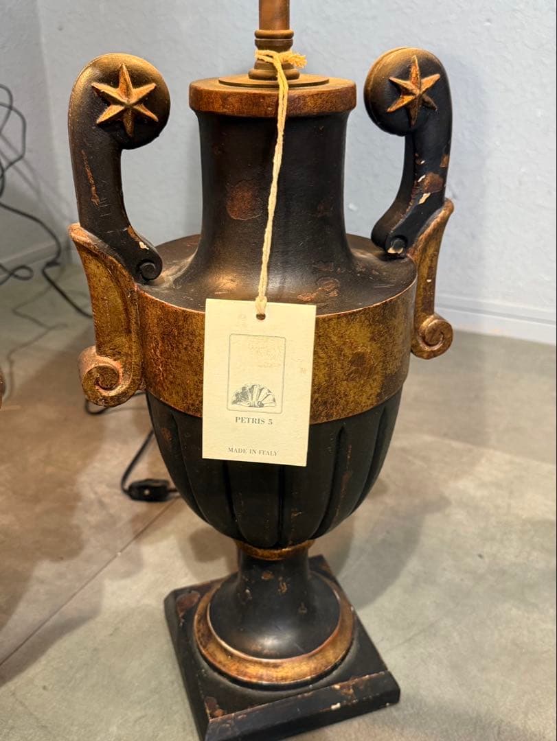 LUME 古典的な黒と金のテーブルランプ2点セット