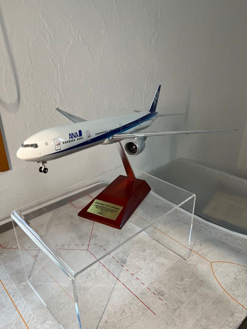 ANA Boeing 777-300ER 1/200 完成品モデル　全日空商事