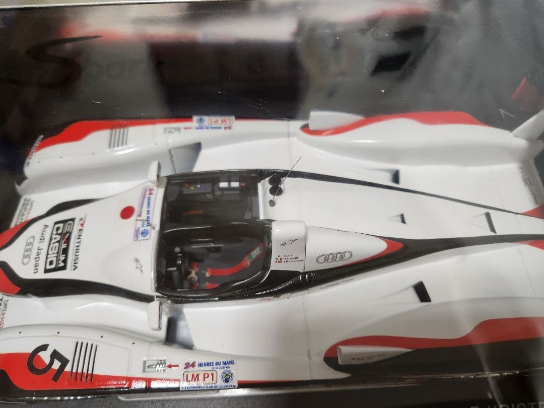 ミニカー 1/18 Audi R8 Team GOH Winner LM 2004