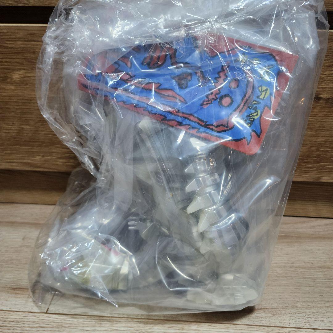 おでん【新品】恐ろしハンター バイオニック メカイサンダー フィギュア