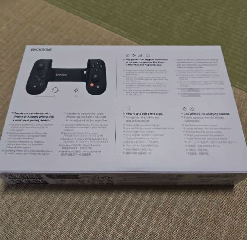 BACKBONE iPhone、Android用ゲームコントローラー