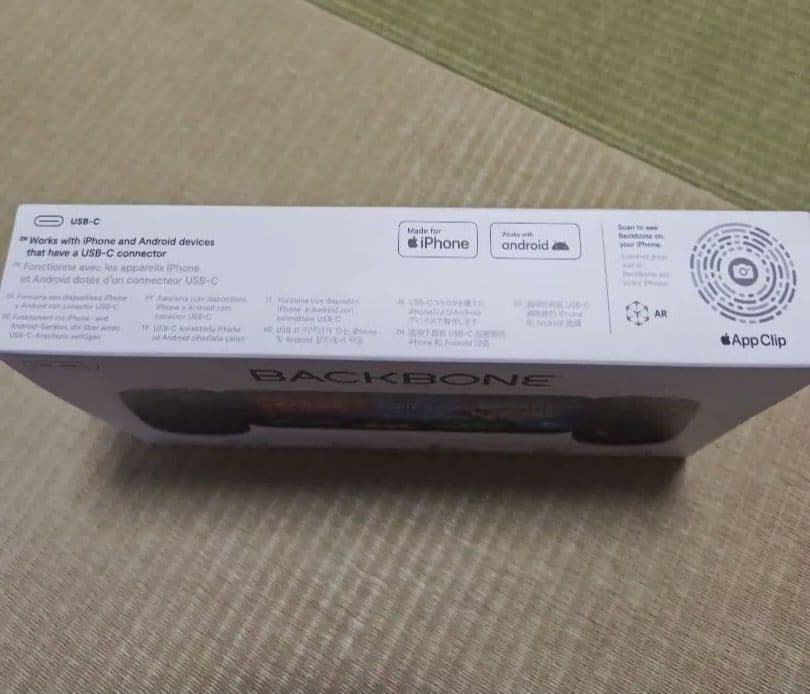 BACKBONE iPhone、Android用ゲームコントローラー