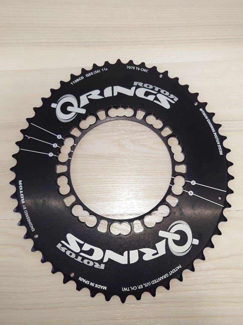 【新品・値下】ROTOR QRINGS AERO 52T BCD110 楕円