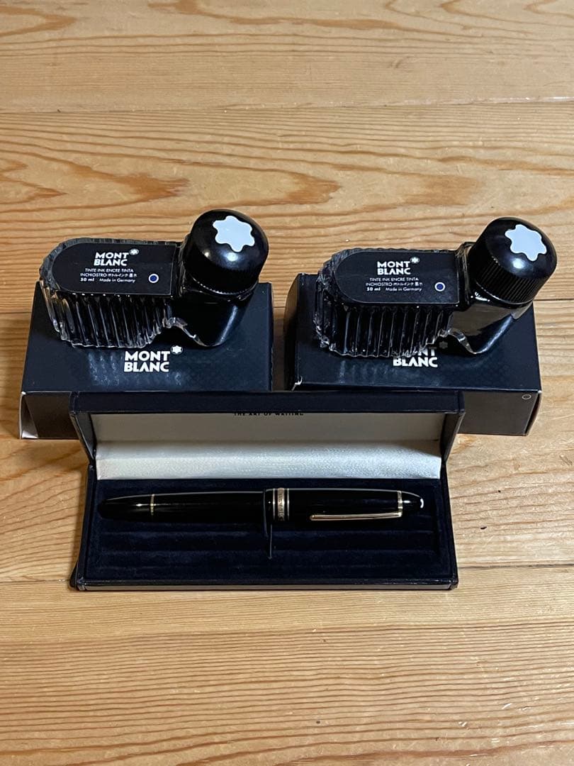 MONTBLANC 万年筆 ケース付　インク２本付きセット