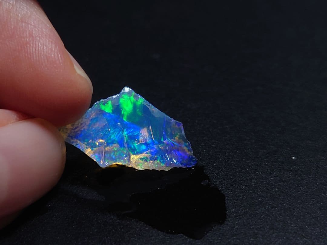 エチオピアウェロ産　オパール　鉱物標本　原石