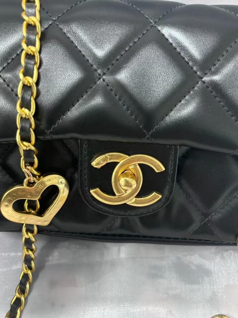 非売品 VIP顧客 限定キルティングショルダーバッグ ハート ノベルティ le