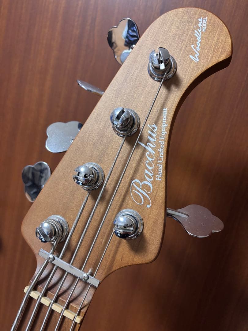 にしだにし　バッカス　WOODLINE 5弦ベース