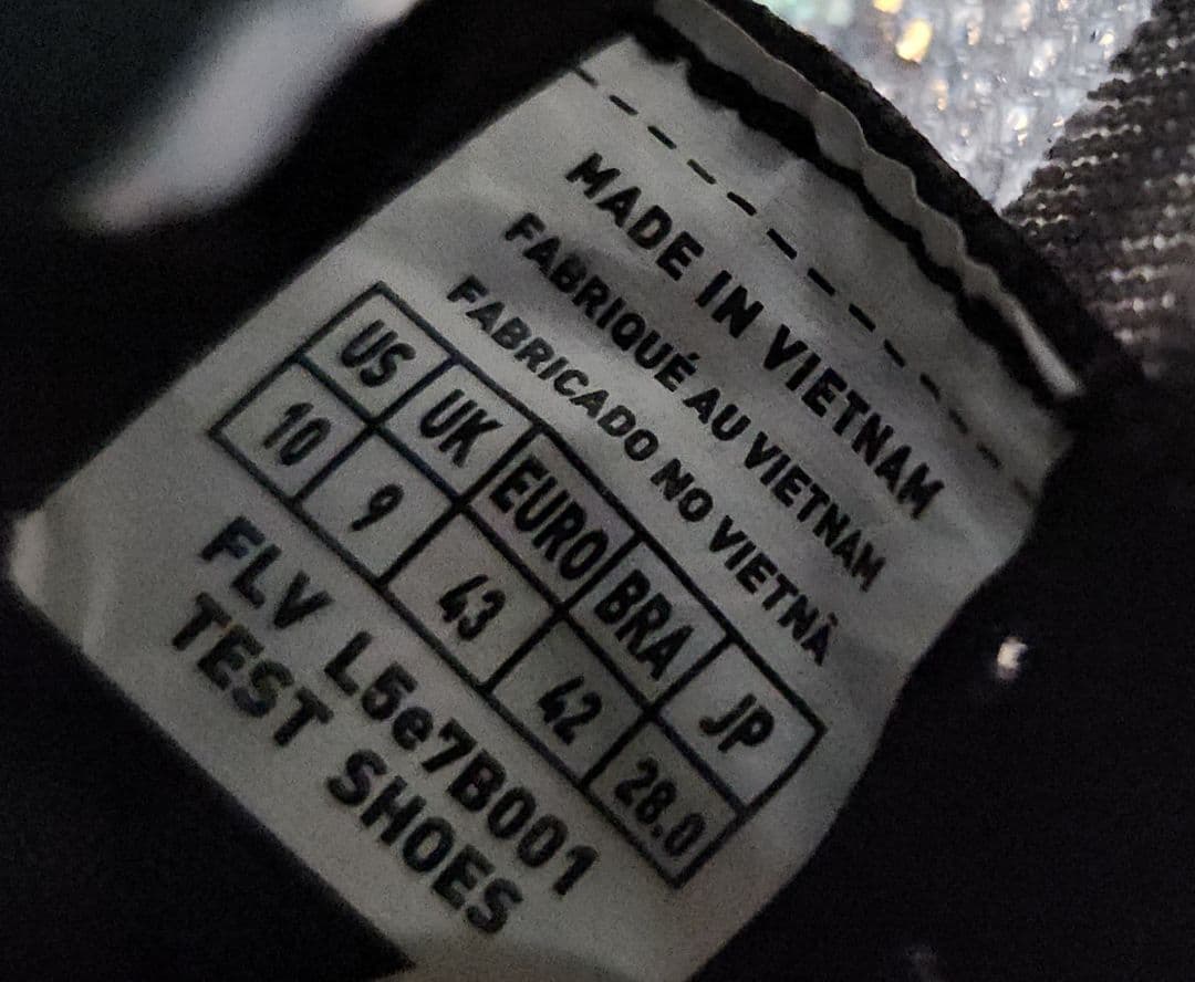 ミズノ　ウェーブリベリオンプロ3