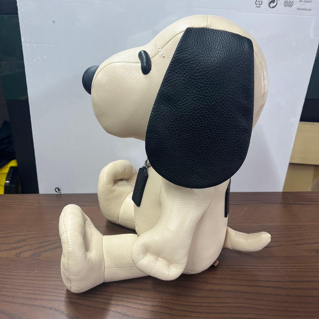 コーチ　スヌーピー　ぬいぐるみ　革