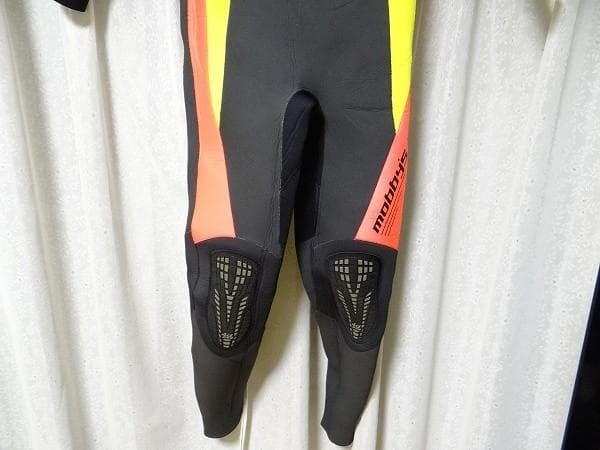 日本製 mobby's ウエットスーツ フルスーツ 波乗り サーフィン 5mm