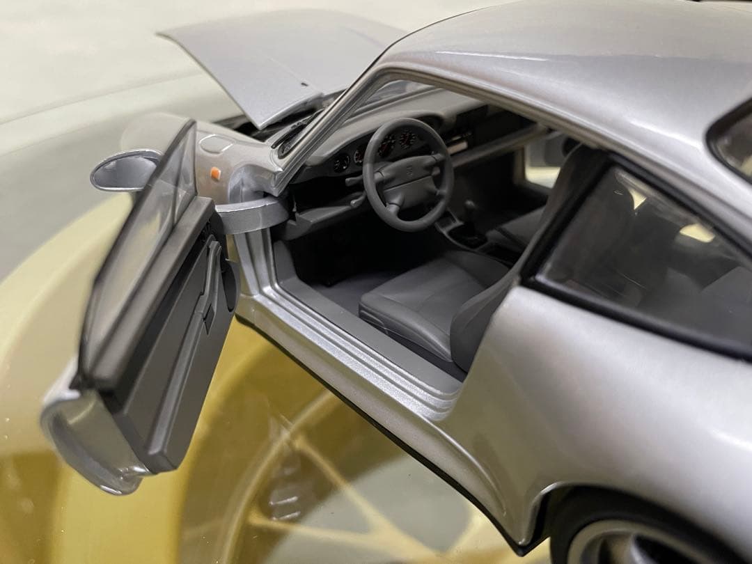 UTモデル　ポルシェ911カレラS