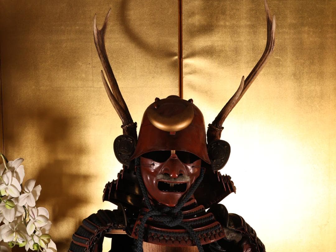 BY03　甲冑　丸に渡辺星紋　鹿角脇立　三日月前立　鎧櫃付　等身大　兜　武具