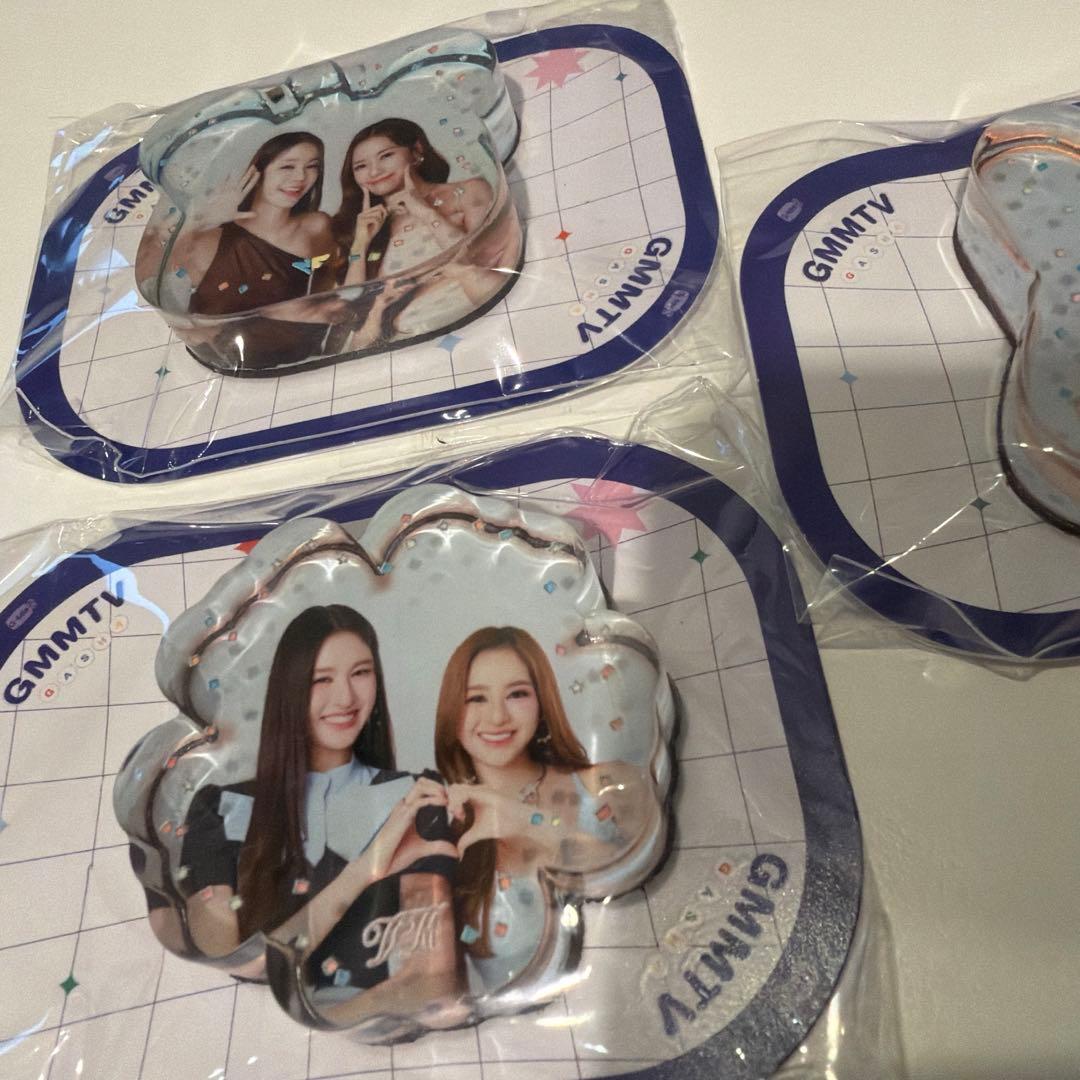 GMMTV ブックフェア　ガールズガチャ　マグネット
