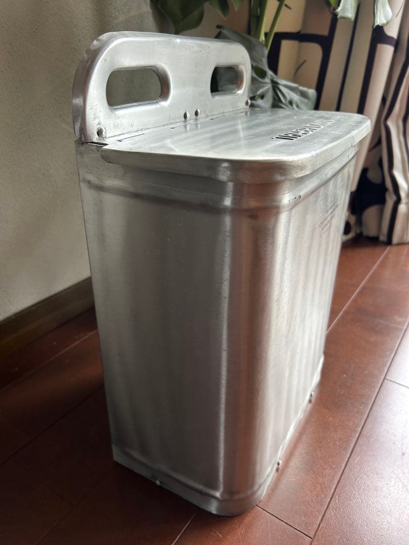 PUEBCO（プエブコ）のALUMINIUM TRASHCAN アルミ製ゴミ箱