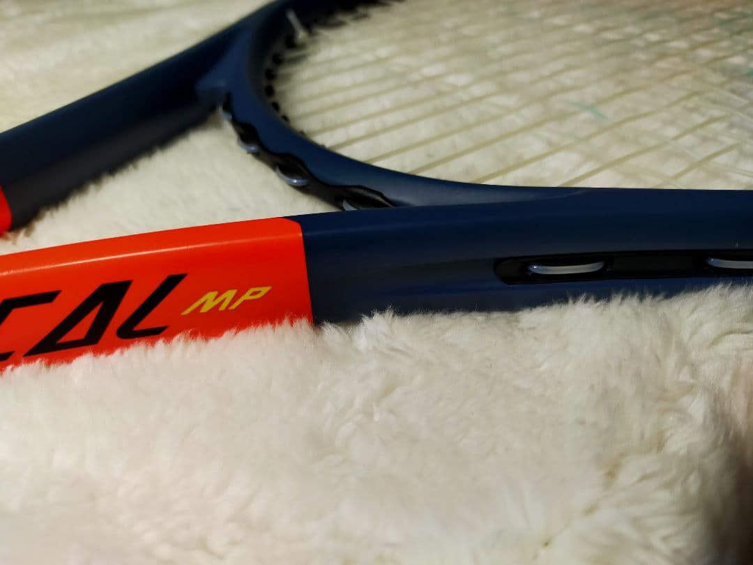 HEAD Graphene 360 Radical MP2019モデルグリップ2