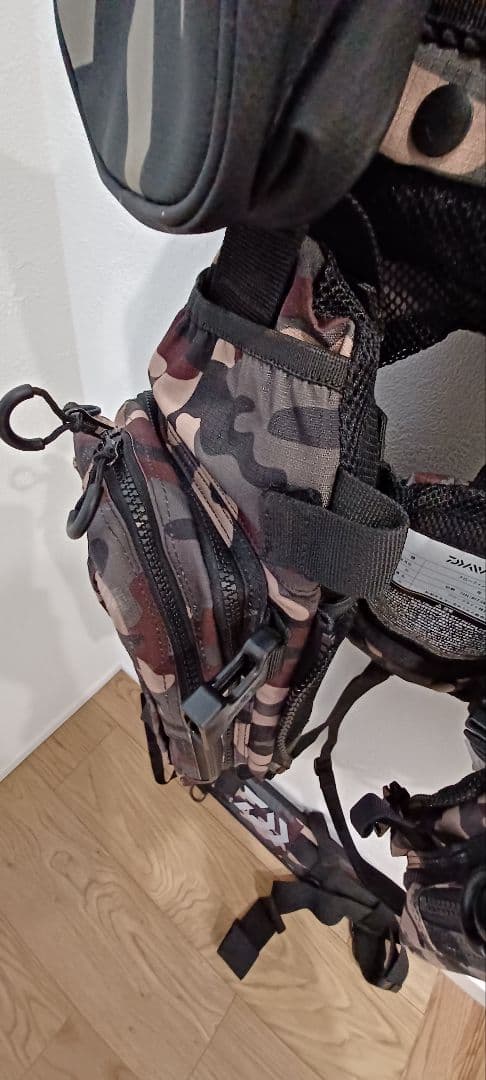 ダイワ DF-6107 ベンチクールゲームベストIII 3 グリーンカモ