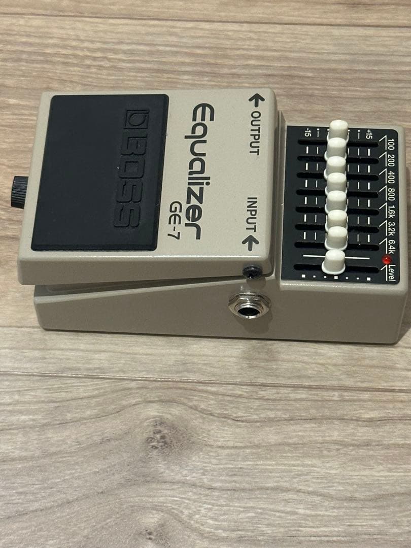 BOSS GE-7 イコライザーエフェクター