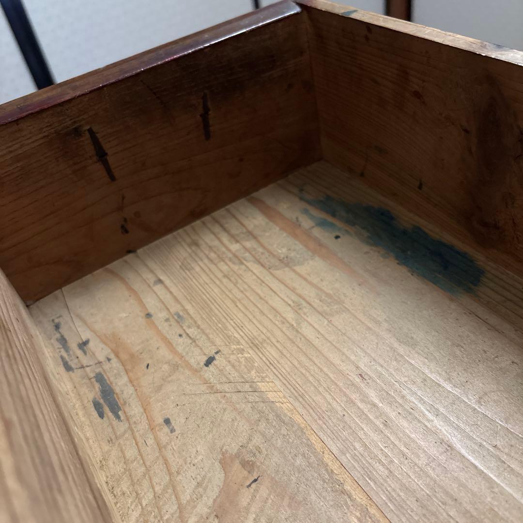 アンティーク　飴色のツヤ美しいシンプル和箪笥　たっぷり収納