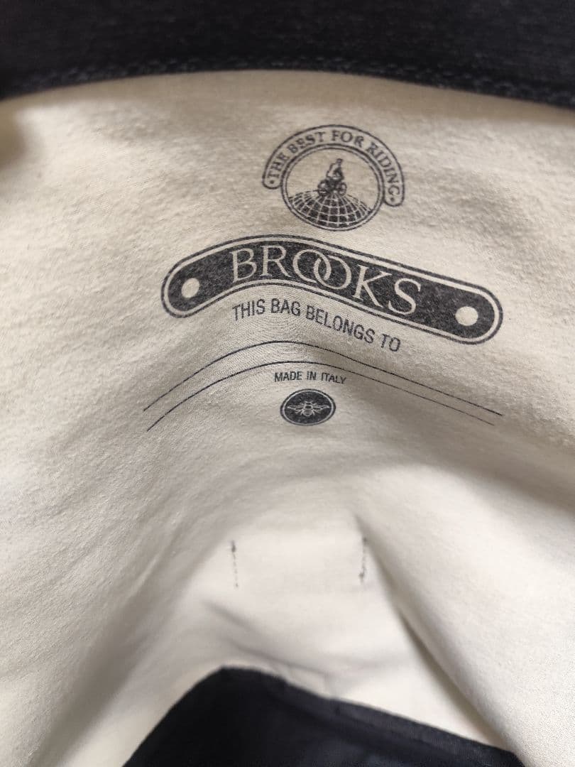 BROOKS、多機能バッグ