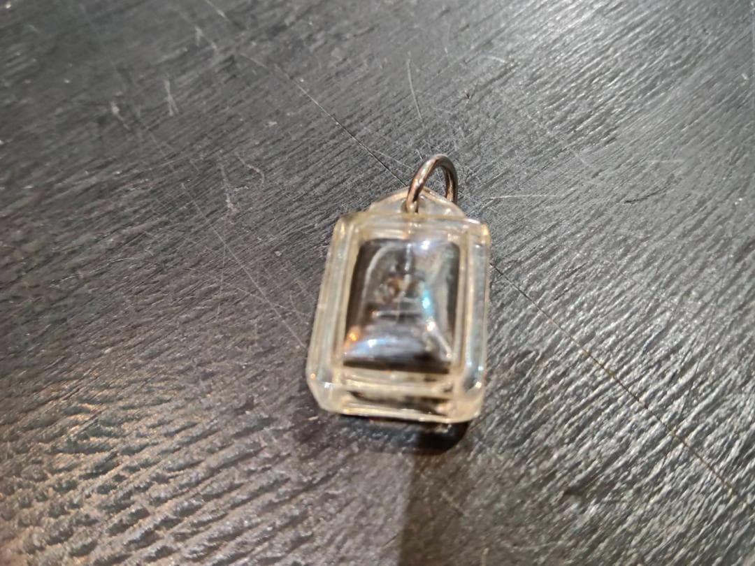 タイのお守り　ソムデジ　ルアン・ポー・ウィチャ、ワット・スリ・マニー・ワン