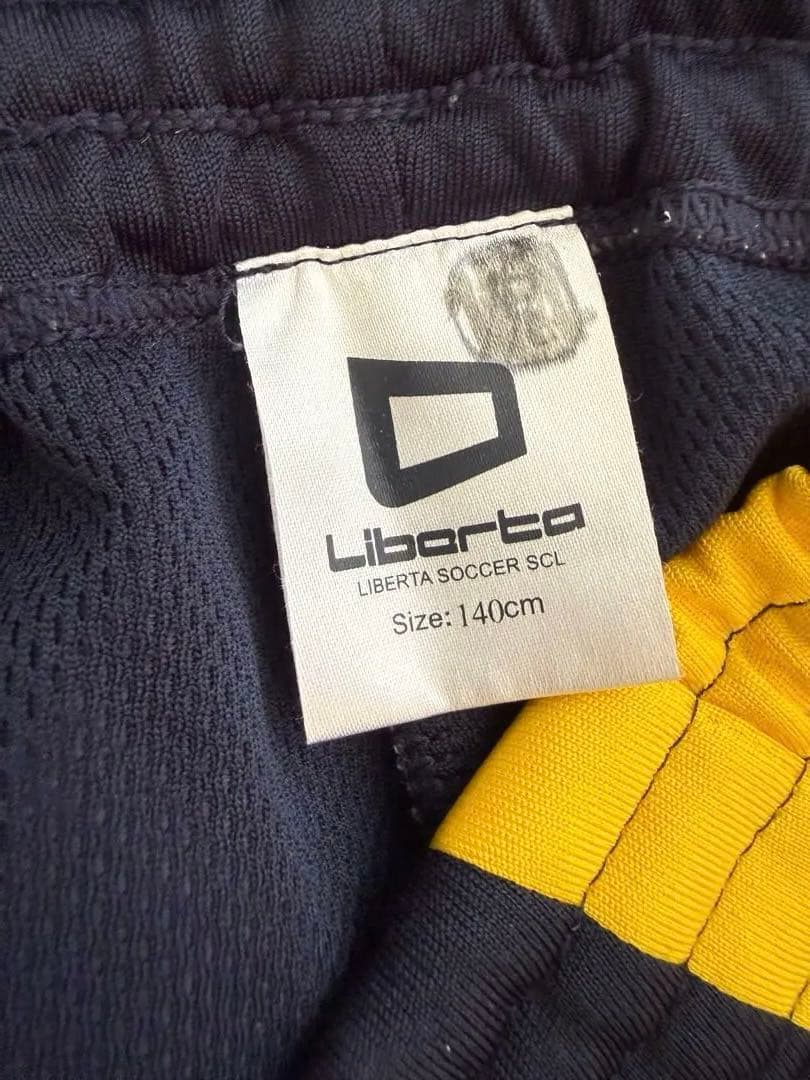 リベルタ サッカーユニフォーム 145 上下セット　ジャージ140上下セット