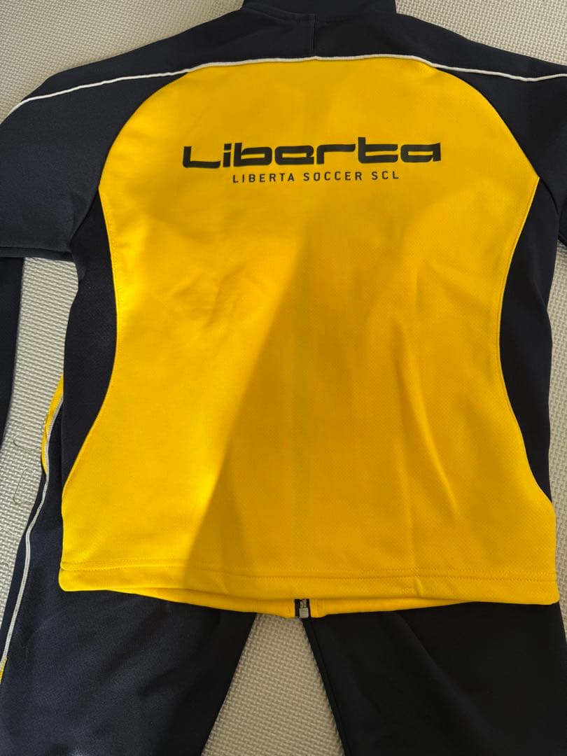 リベルタ サッカーユニフォーム 145 上下セット　ジャージ140上下セット