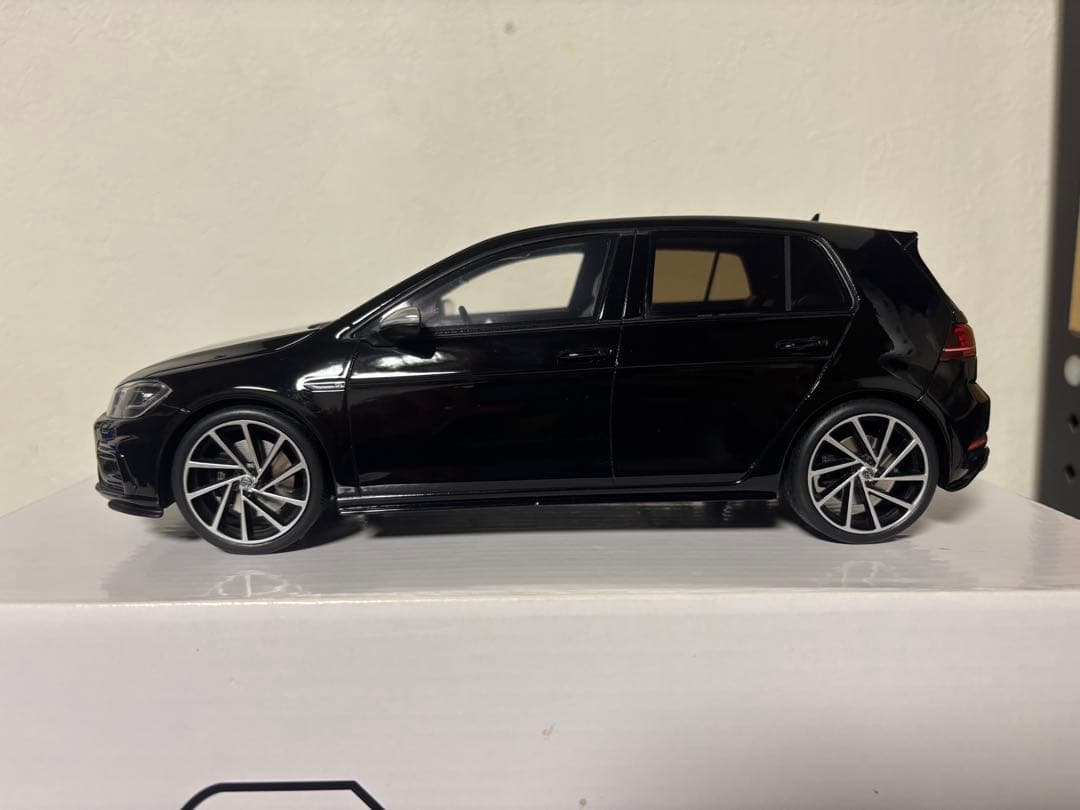OTTO 1/18 VW golf7.5R ミニカー 2000台限定