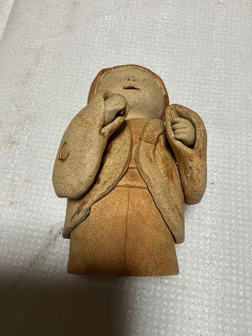 陶器製人形・「桃湖」作者不明？【高さ／18cm】。