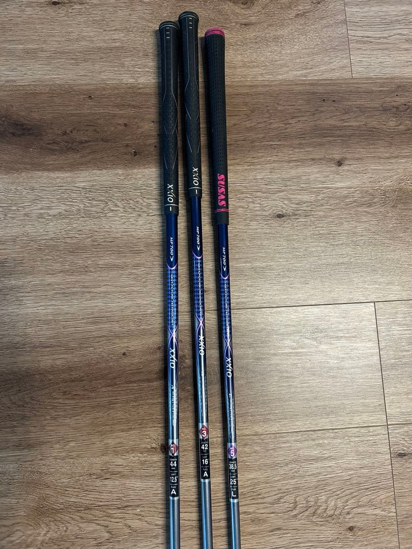 XXIO ゴルフバッグ・クラブ9本セット