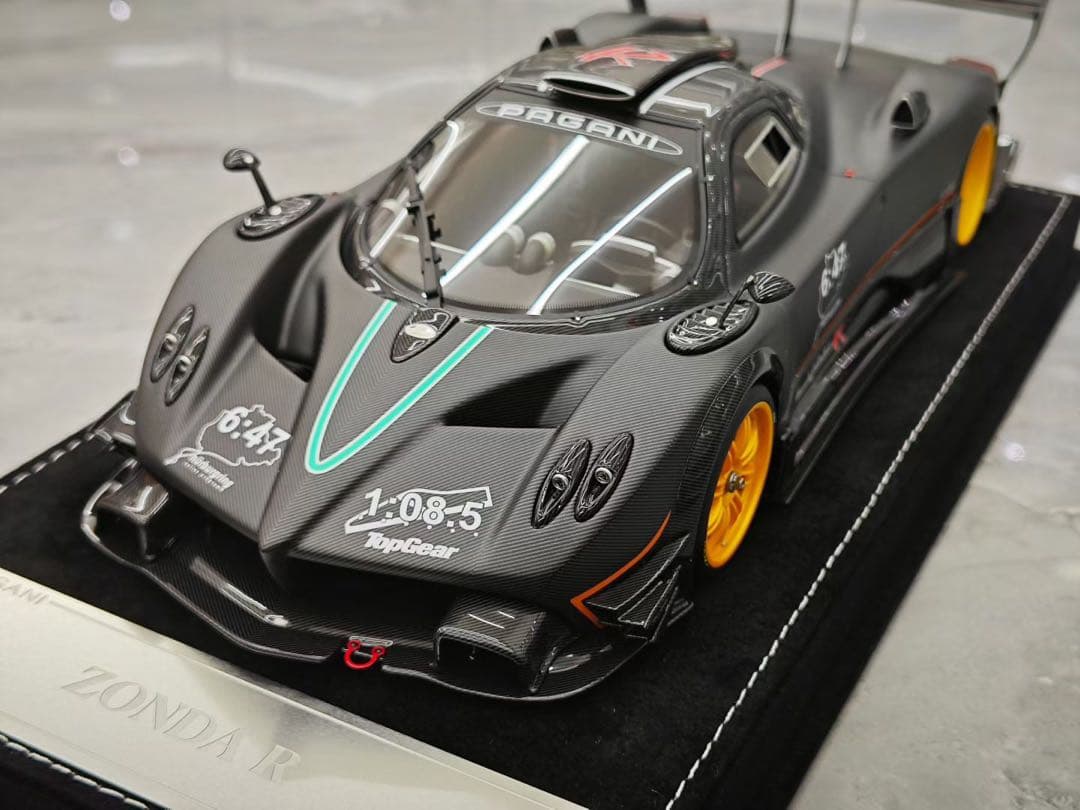 新発売 入手困難 HH モデル 1/18 パガーニ Zonda R ミニカー