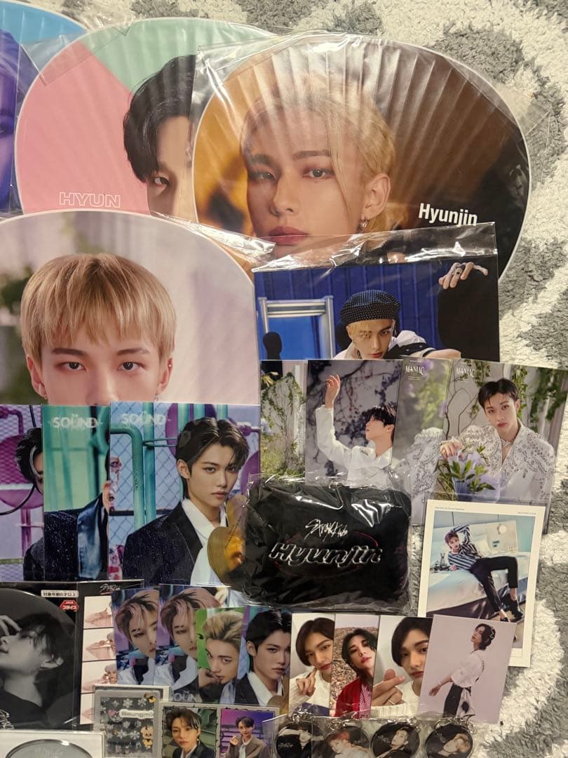 Stray Kids ヒョンジン アクスタ 缶バッジ うちわ グッズ まとめ売り